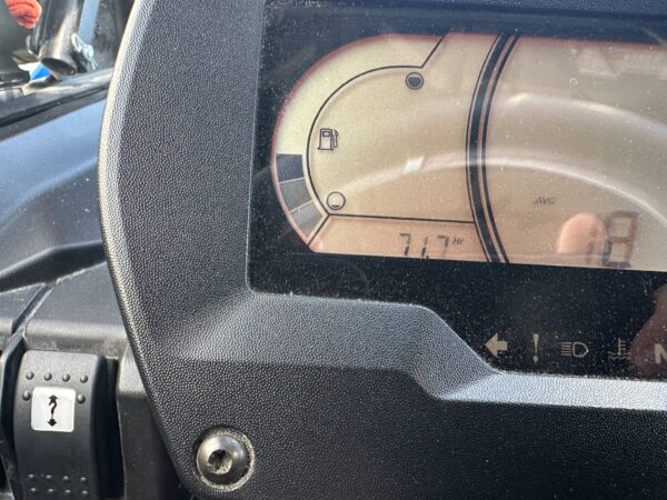 CAN-AM COMMANDER 700 XT 2023 - Image 8