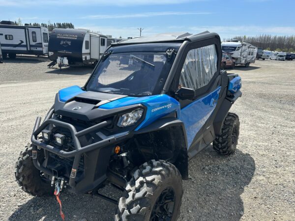 CAN-AM COMMANDER 700 XT 2023 - Image 2